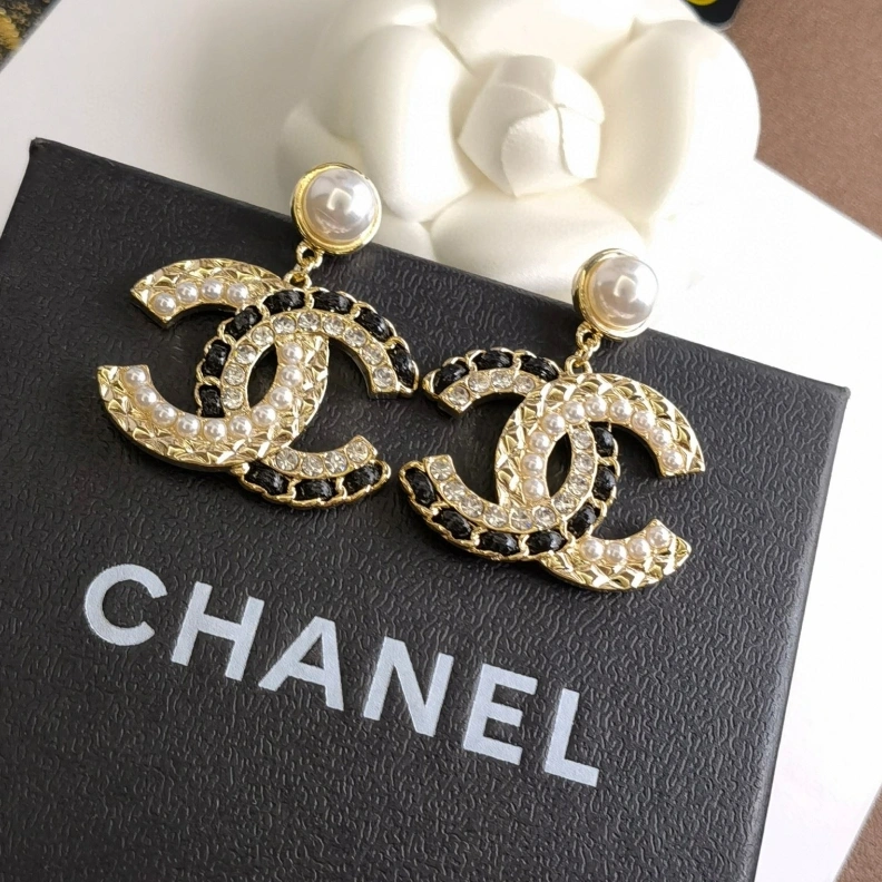 HighQuality Chxnxl Earrings 284240