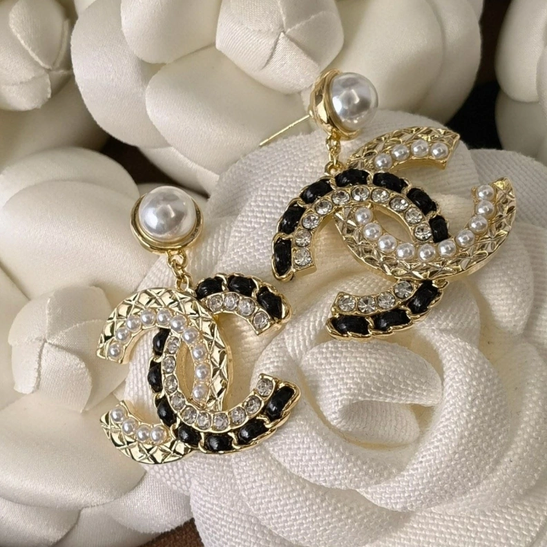 HighQuality Chxnxl Earrings 284240