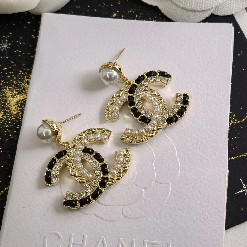 HighQuality Chxnxl Earrings 284240
