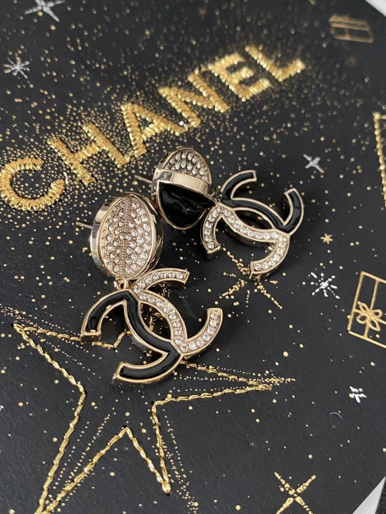 Sleek Chxnxl Earrings 284236