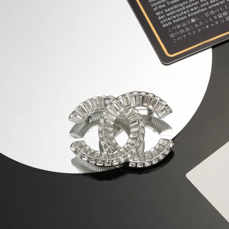 Chxnxl Brooches Bold 284609