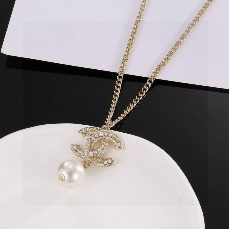 Breathable Chxnxl Necklaces 284906