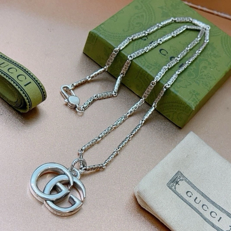 Cozy Gxccx Necklaces 302011
