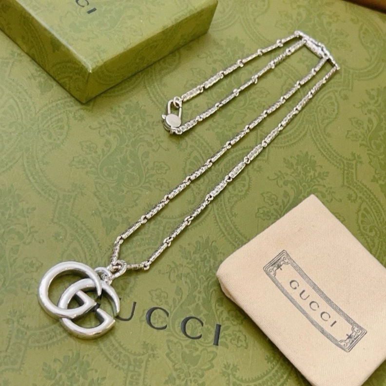 Cozy Gxccx Necklaces 302011