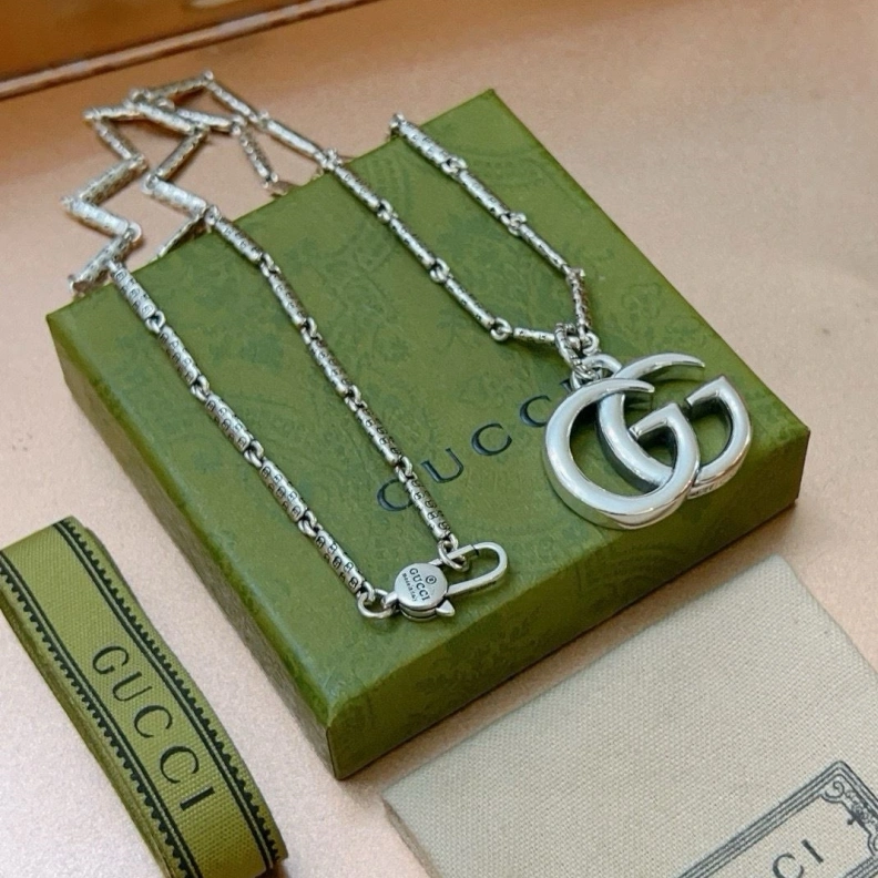 Cozy Gxccx Necklaces 302011