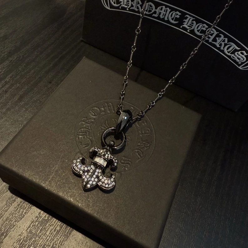 SportInspired Chrxmx Hxxrts Necklaces 295956