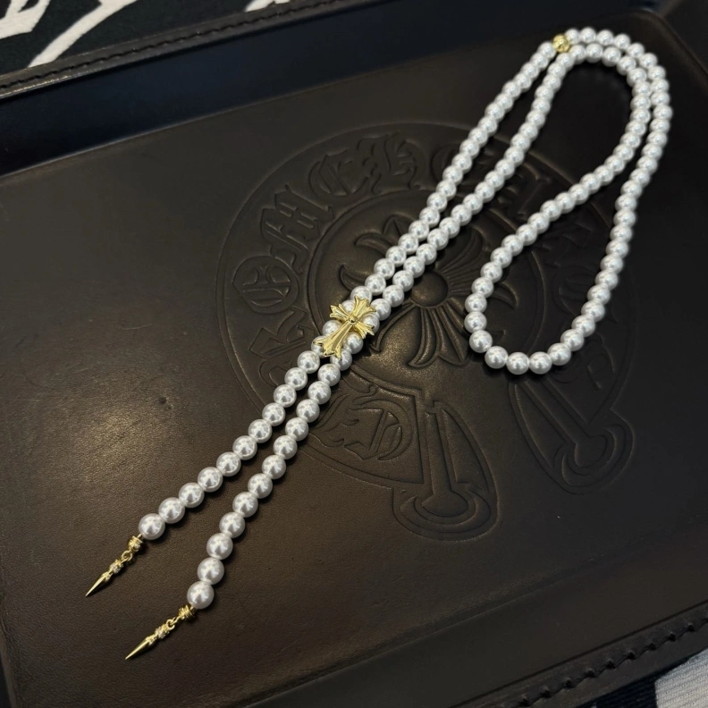 Lightweight Chrxmx Hxxrts Necklaces 295957