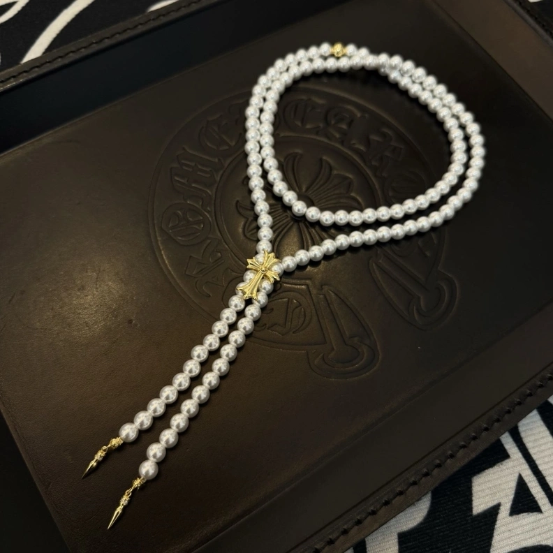 Lightweight Chrxmx Hxxrts Necklaces 295957