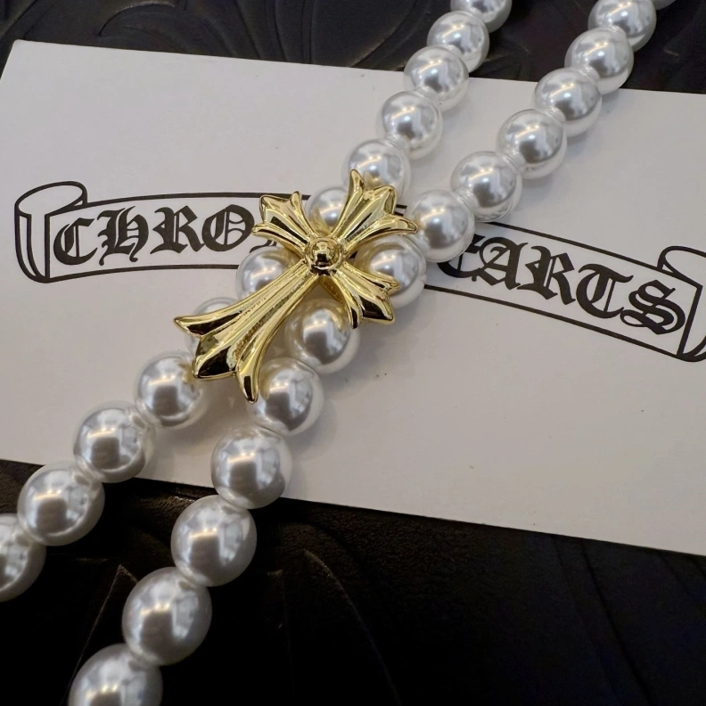 Lightweight Chrxmx Hxxrts Necklaces 295957