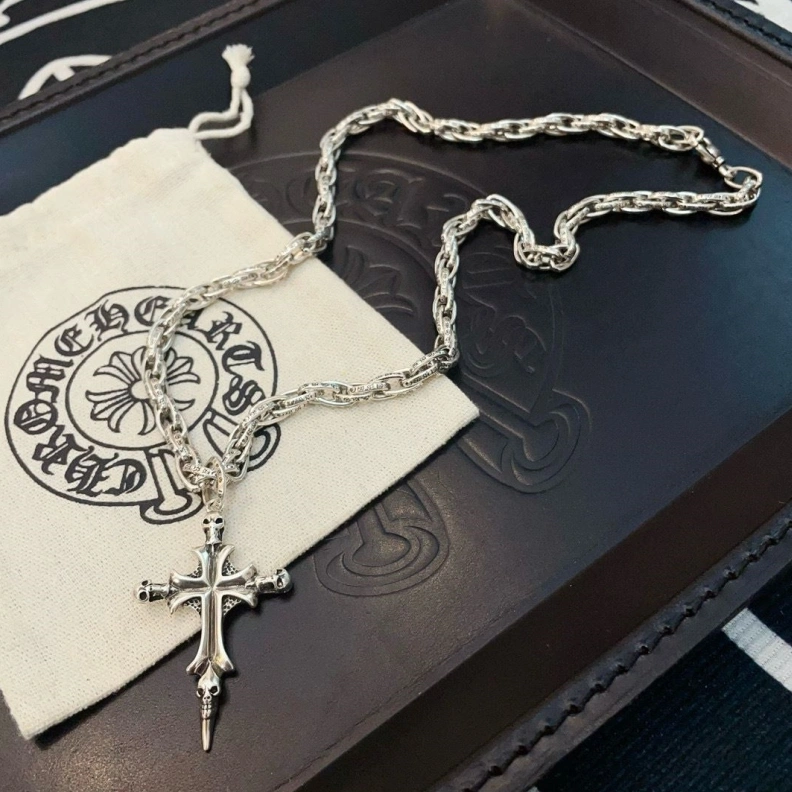 Lightweight Chrxmx Hxxrts Necklaces 295944