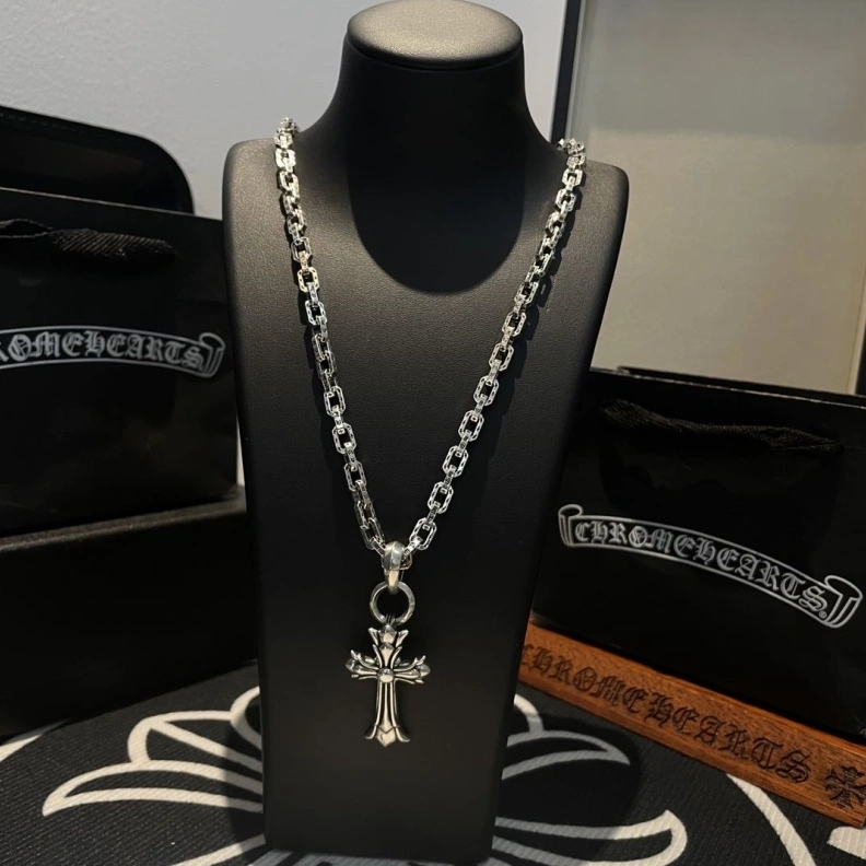 Chrxmx Hxxrts Necklaces Minimalist 295947