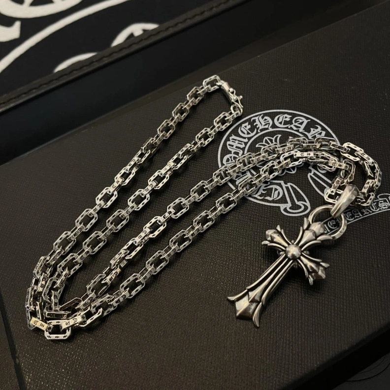 Chrxmx Hxxrts Necklaces Minimalist 295947