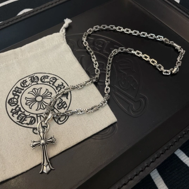 Chrxmx Hxxrts Necklaces Minimalist 295947
