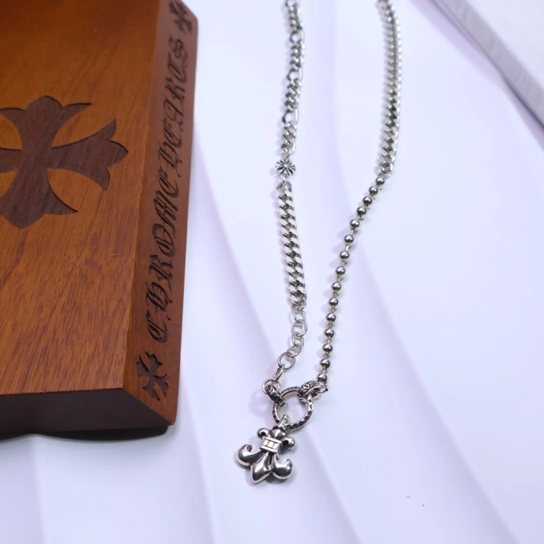 Vibrant Chrxmx Hxxrts Necklaces 297880