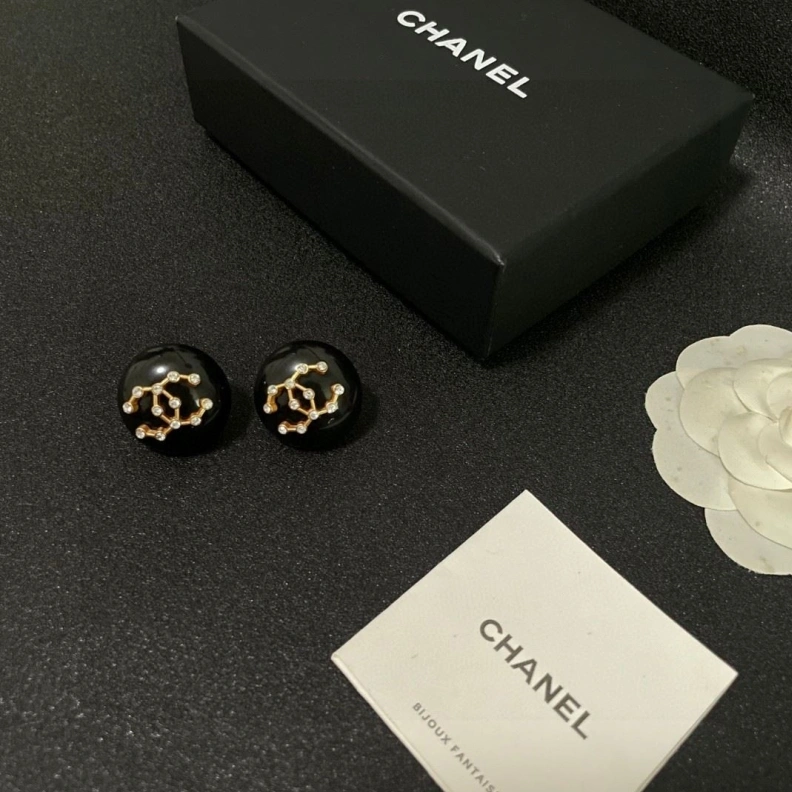 Chxnxl Earrings UrbanStyle 284216