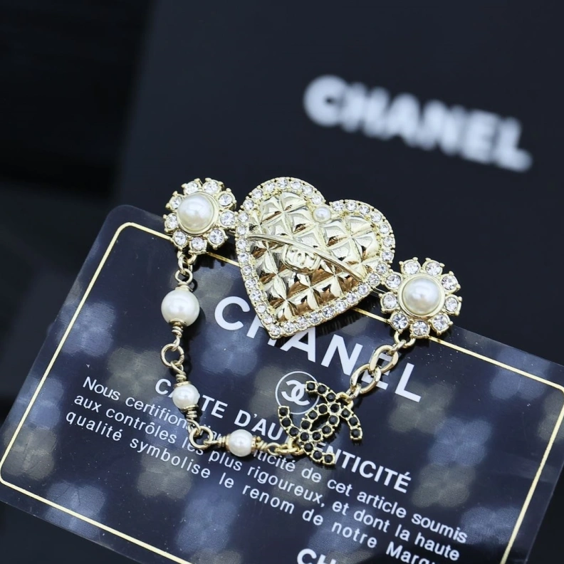 Chxnxl Brooches TopPick 284633