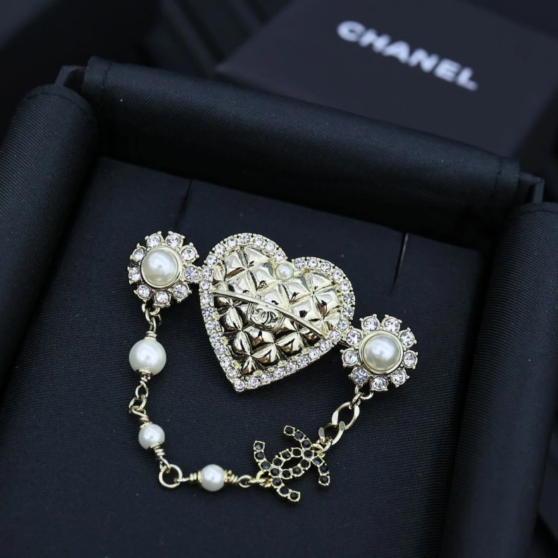 Chxnxl Brooches TopPick 284633