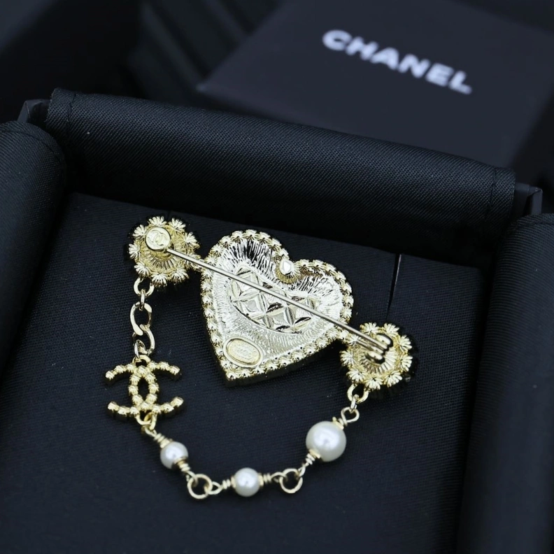 Chxnxl Brooches TopPick 284633