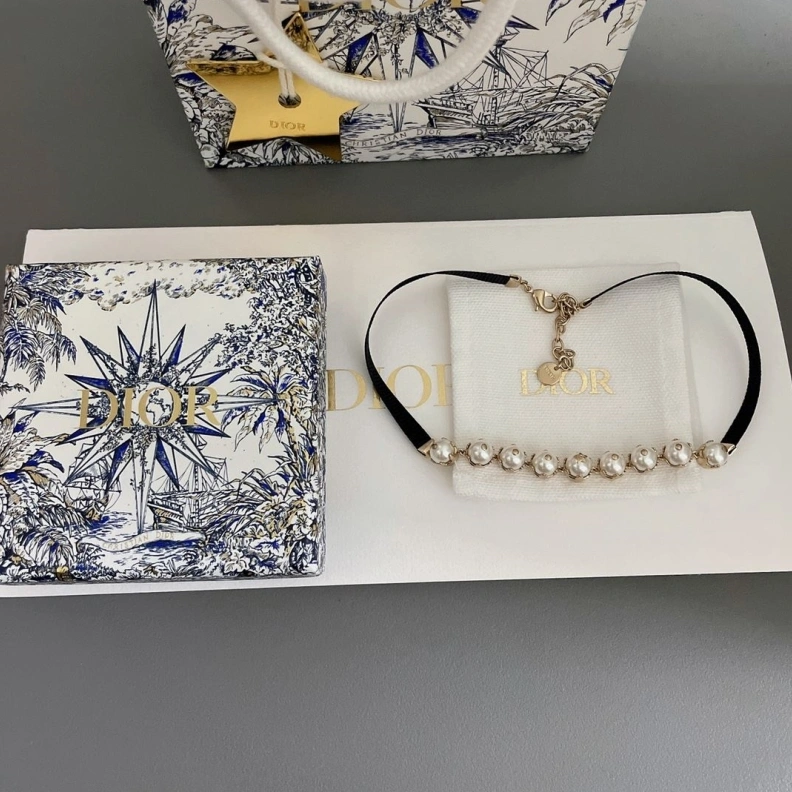 Christian Dxxr Necklaces Lightweight 293727