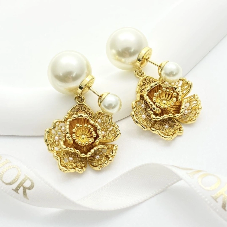 Christian Dxxr Earrings Trendy 293872
