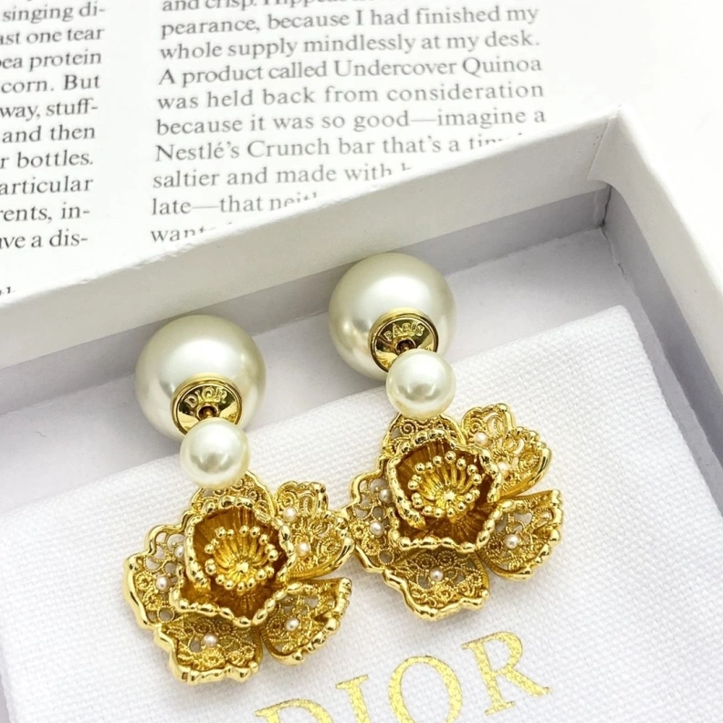 Christian Dxxr Earrings Trendy 293872