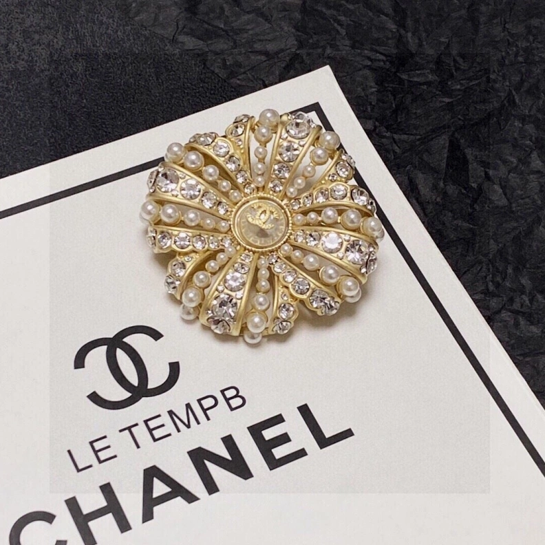 Chxnxl Brooches Cozy 284631
