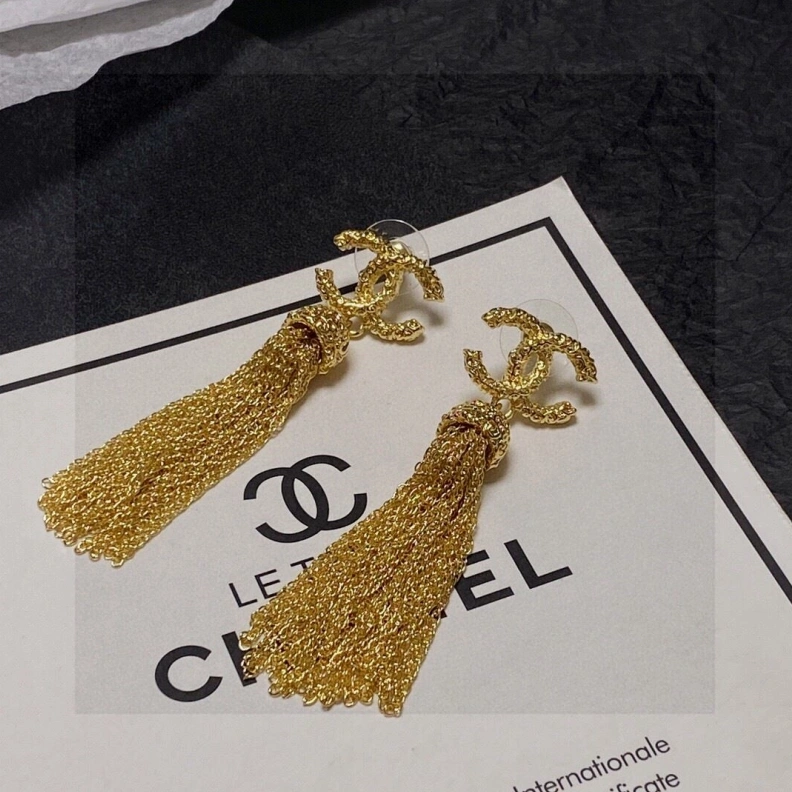 Elegant Chxnxl Earrings 284198