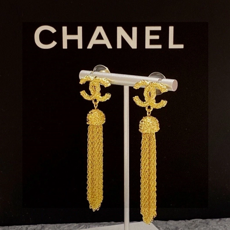 Elegant Chxnxl Earrings 284198