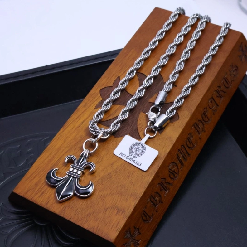 Comfortable Chrxmx Hxxrts Necklaces 295928