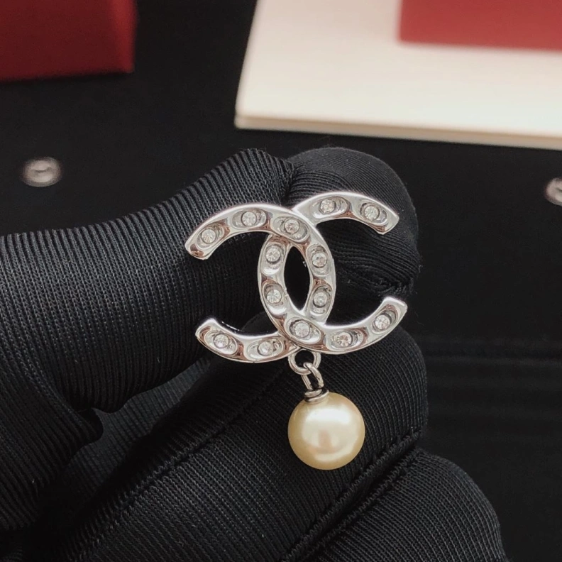 Sophisticated Chxnxl Earrings 284188