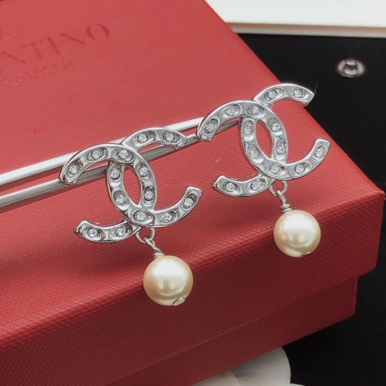 Sophisticated Chxnxl Earrings 284188