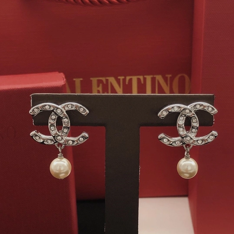 Sophisticated Chxnxl Earrings 284188