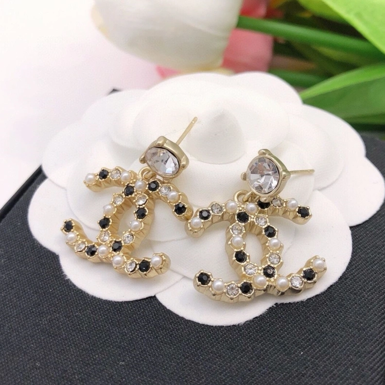 Lightweight Chxnxl Earrings 284190