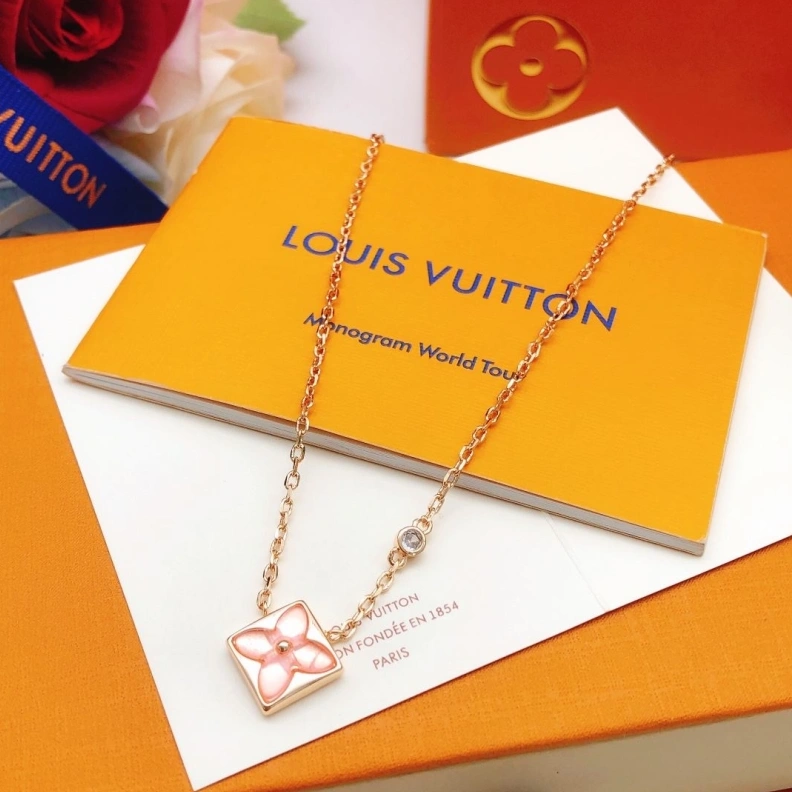 LX Necklaces WellDesigned 308482