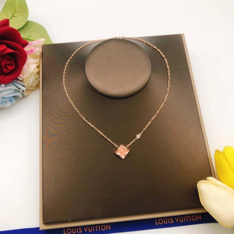 LX Necklaces WellDesigned 308482