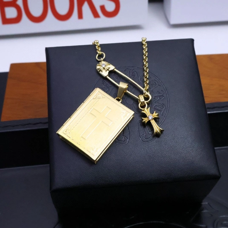 Bright Chrxmx Hxxrts Necklaces 295925
