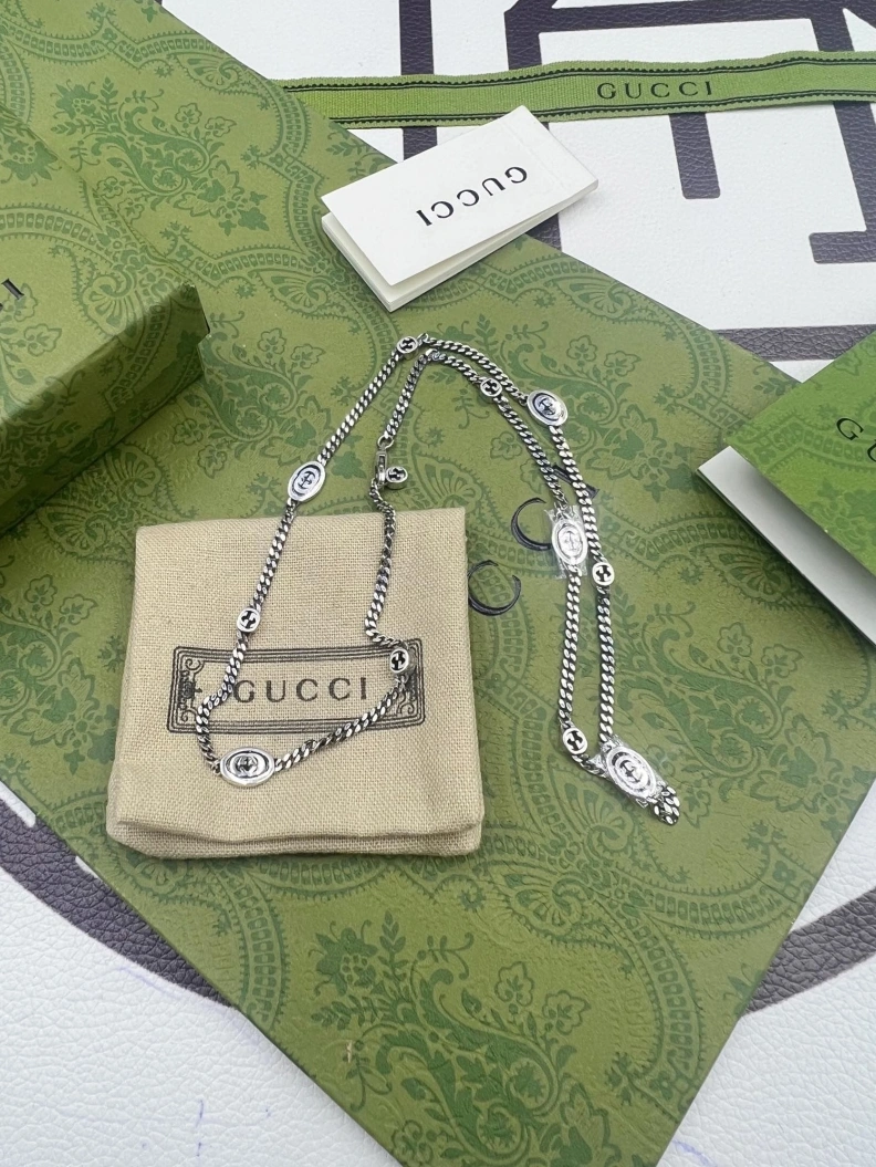 EyeCatching Gxccx Necklaces 302033