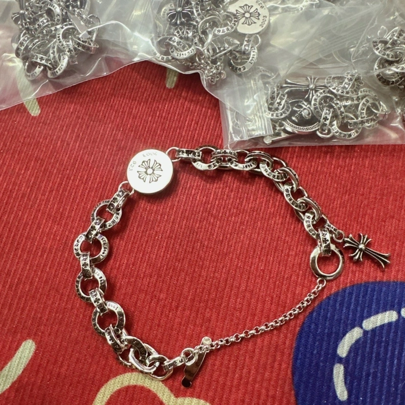 GoodFit Chrxmx Hxxrts Bracelets 296395