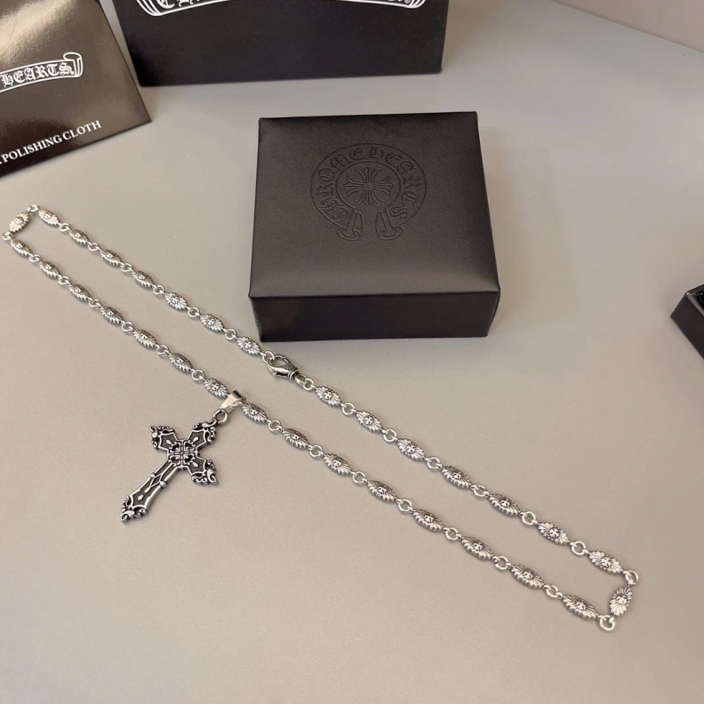 Durable Chrxmx Hxxrts Necklaces 295915