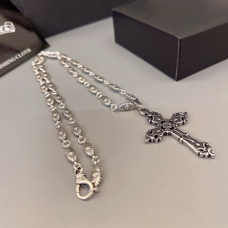 Durable Chrxmx Hxxrts Necklaces 295915