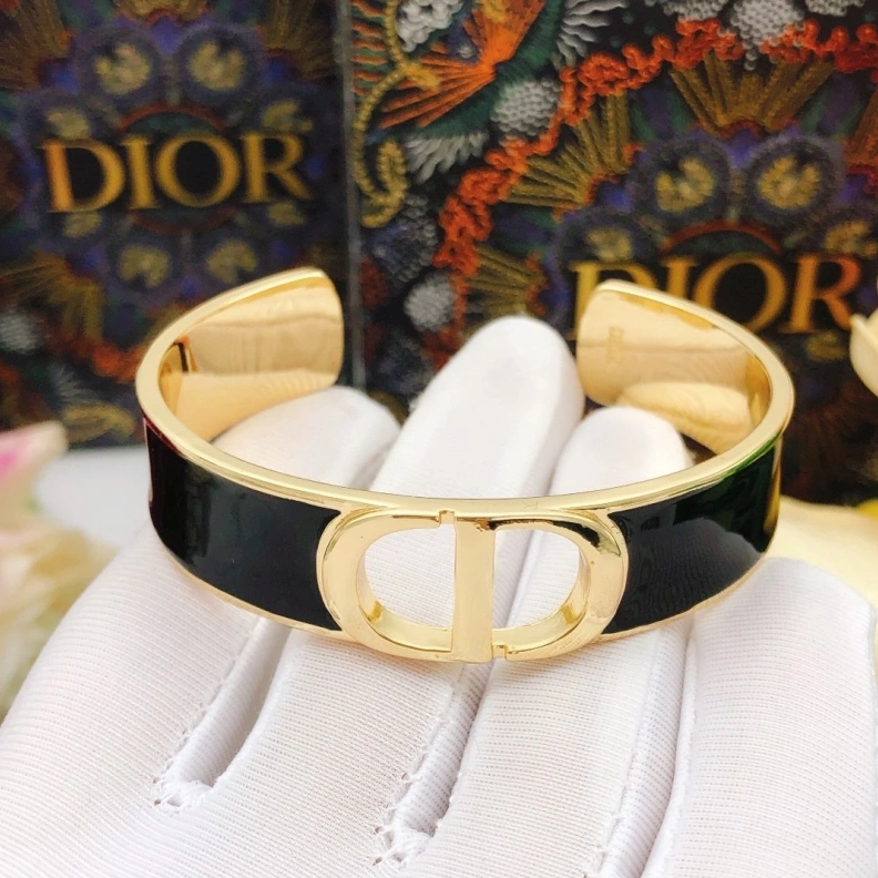 ModernLook Christian Dxxr Bracelets 294632