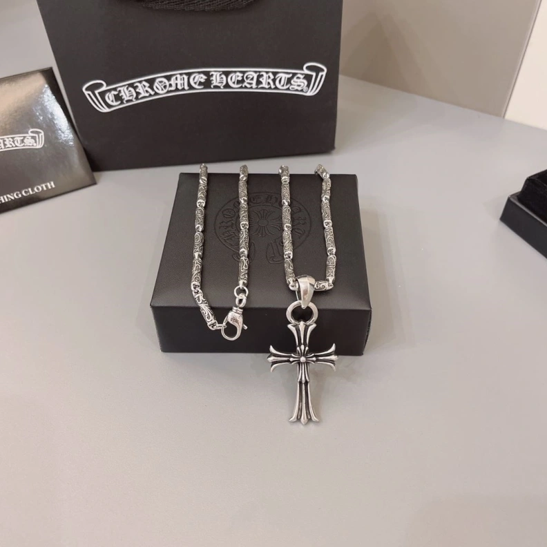 GoodFit Chrxmx Hxxrts Necklaces 295924