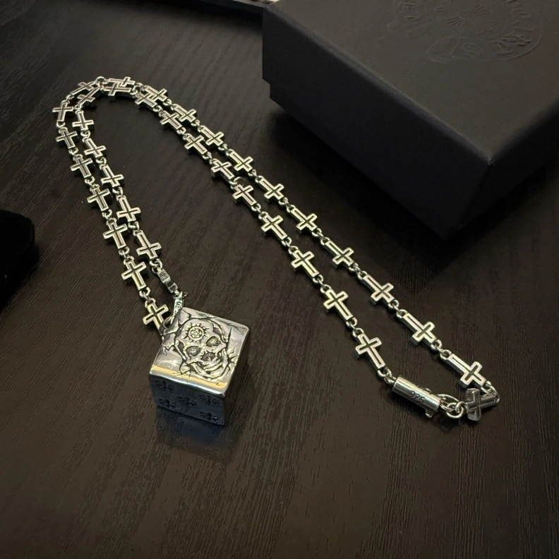 Chrxmx Hxxrts Necklaces Stylish 295909