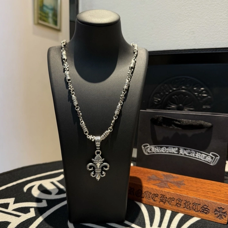 Chrxmx Hxxrts Necklaces AllSeason 295908