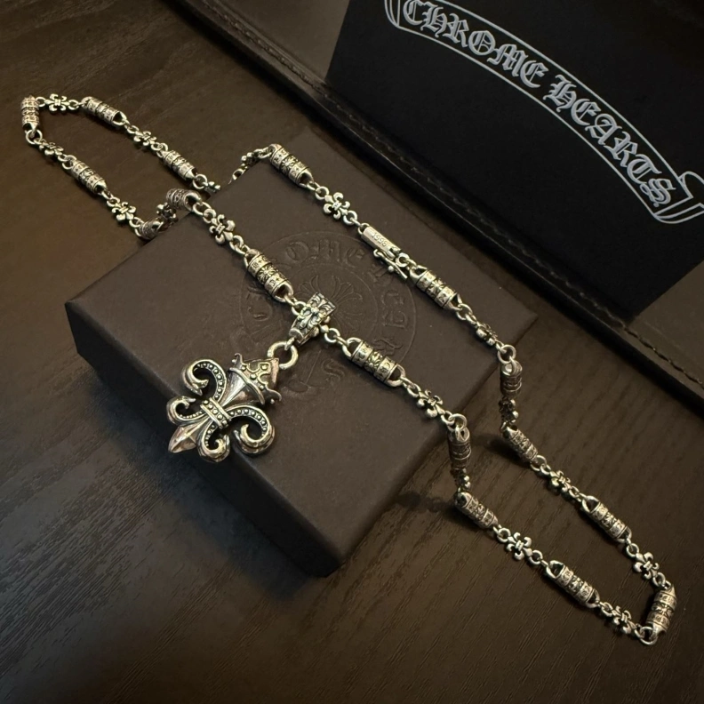 Chrxmx Hxxrts Necklaces AllSeason 295908
