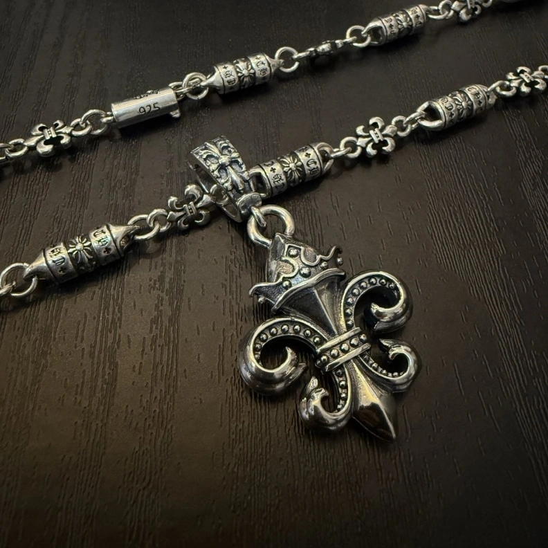 Chrxmx Hxxrts Necklaces AllSeason 295908