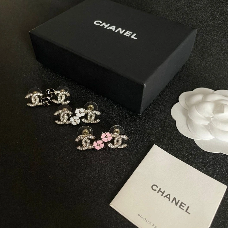 Cozy Chxnxl Earrings 284180
