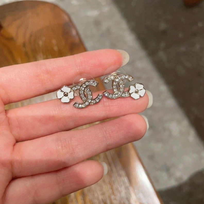 Cozy Chxnxl Earrings 284180