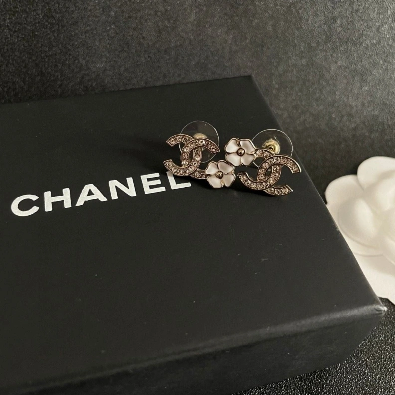 Cozy Chxnxl Earrings 284180