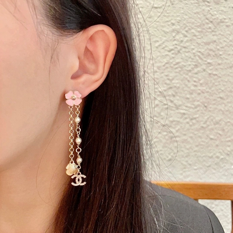 Cozy Chxnxl Earrings 284177